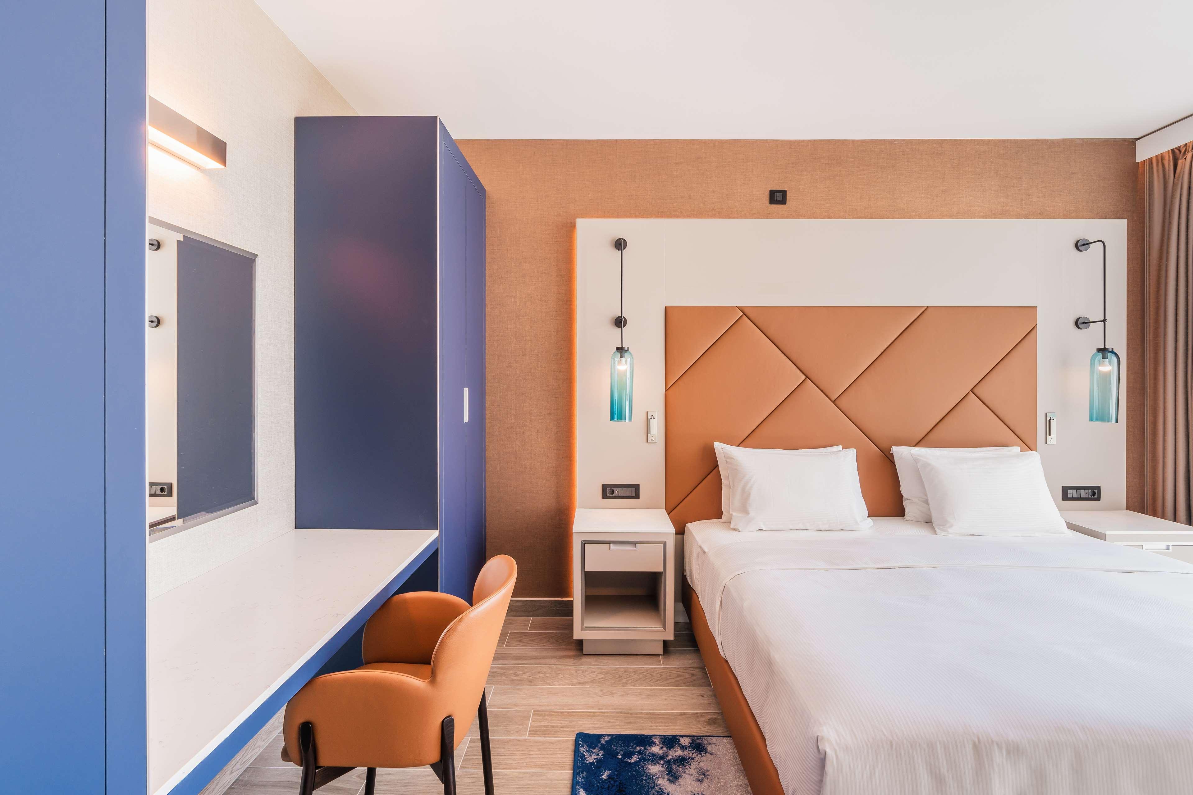 Hilton Rijeka Costabella Beach Resort And Spa Exterior foto Deluxe room