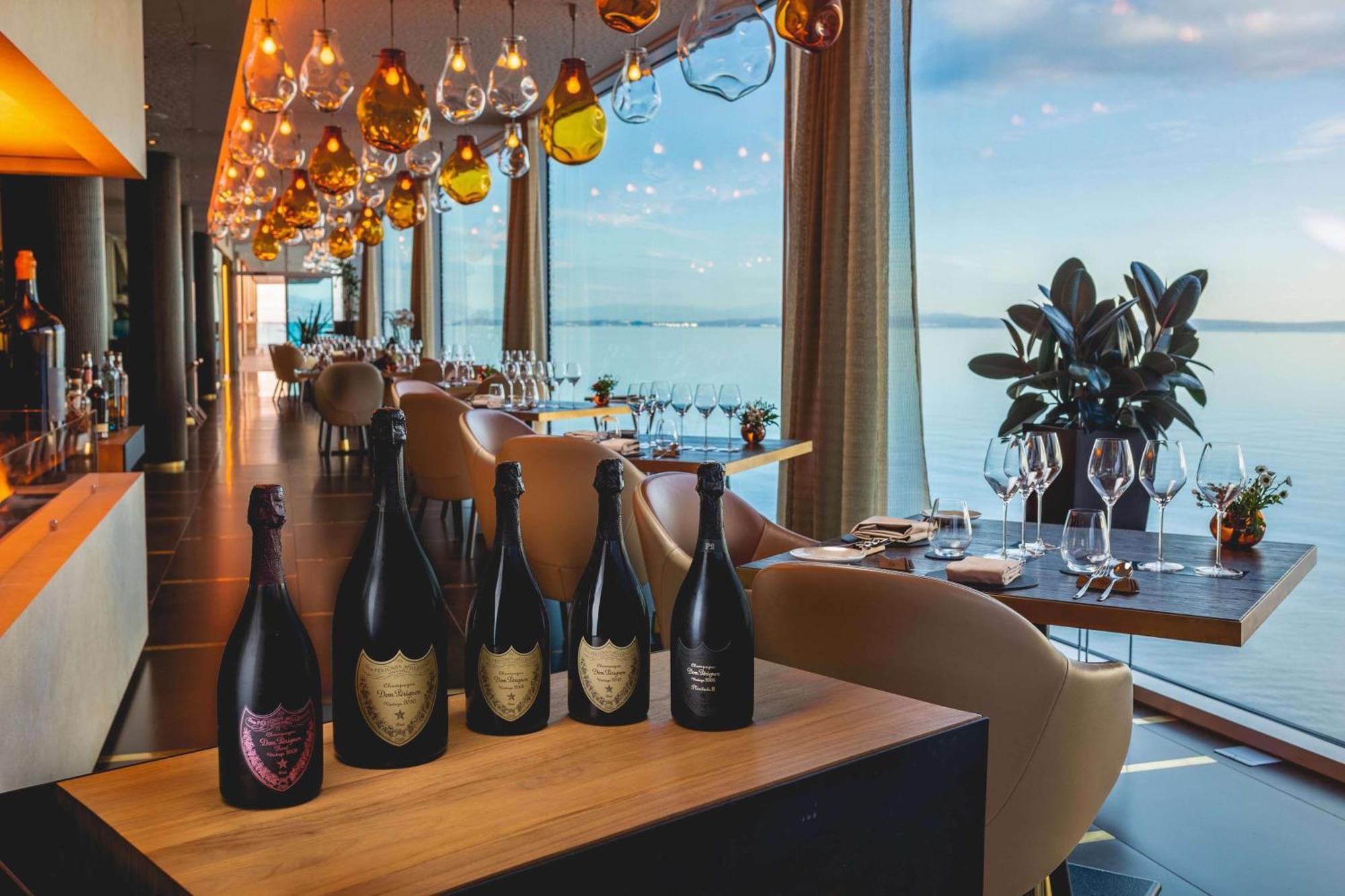 Hilton Rijeka Costabella Beach Resort And Spa Exterior foto Dom Pérignon