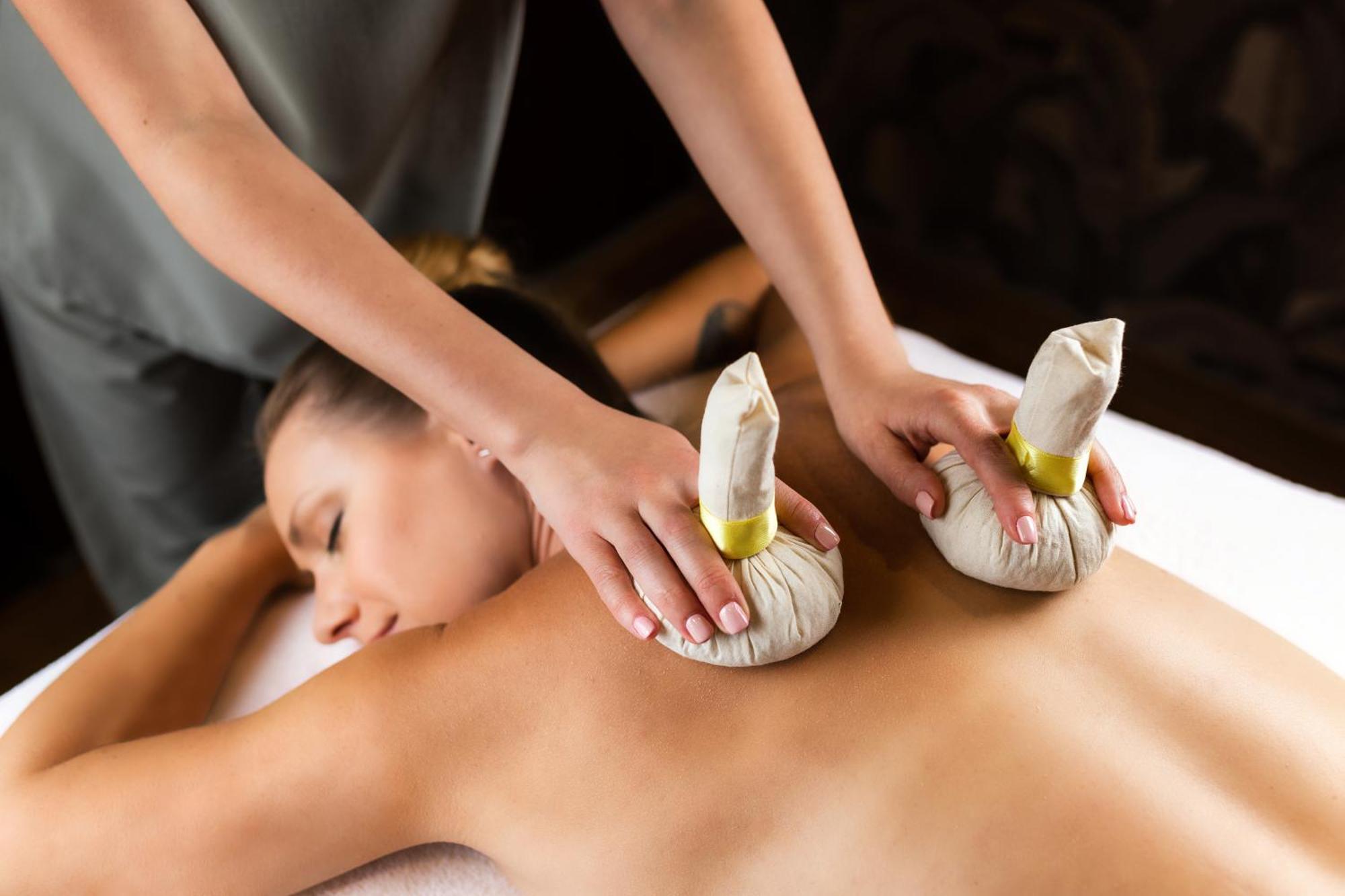 Hilton Rijeka Costabella Beach Resort And Spa Exterior foto Thai herbal compress massage