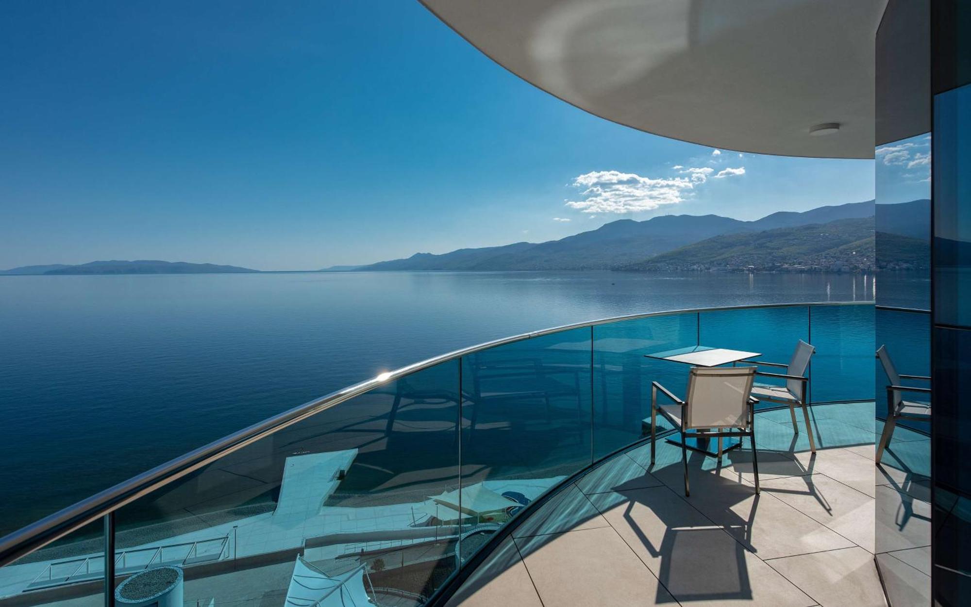Hilton Rijeka Costabella Beach Resort And Spa Exterior foto View from the balcony of a suite